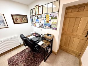 Photo 30- click for photo gallery